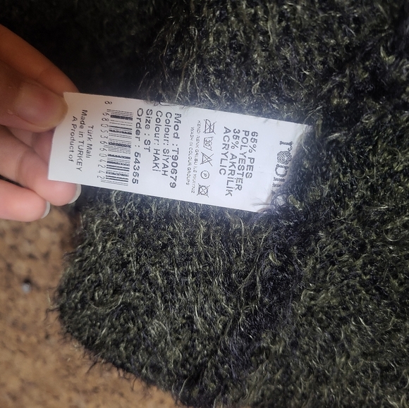 Winter Women's Jacket - Picture 5 of 9